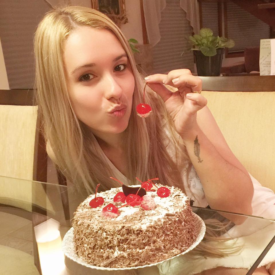 niver 27 anos